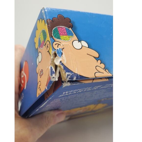 Vintage Battle of the Sexes, IQ Test Board Game 2003. PRE-OWNED, COMPLETE - Picture 6 of 9